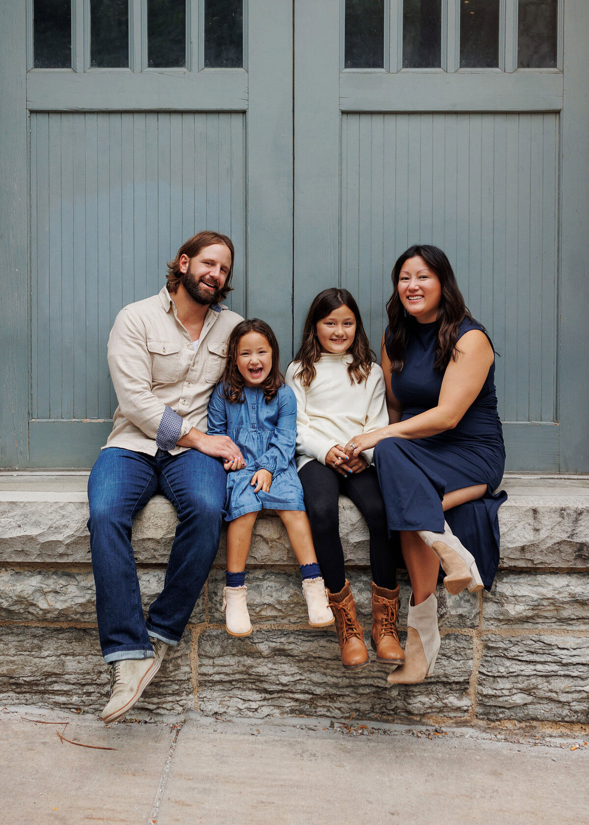 Family Photo in Historic Minneapolis
