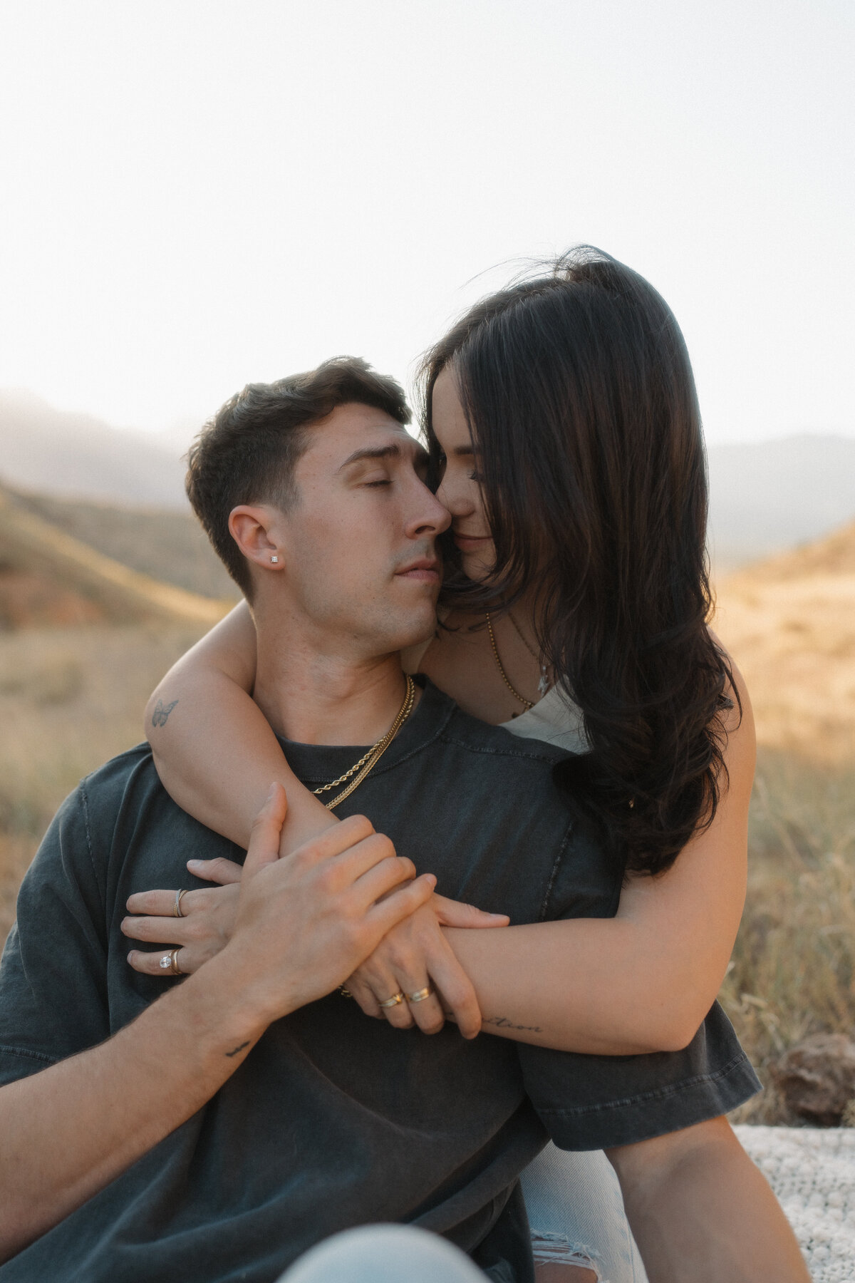 Engagement-session-on-the-beach-Las-Vegas
