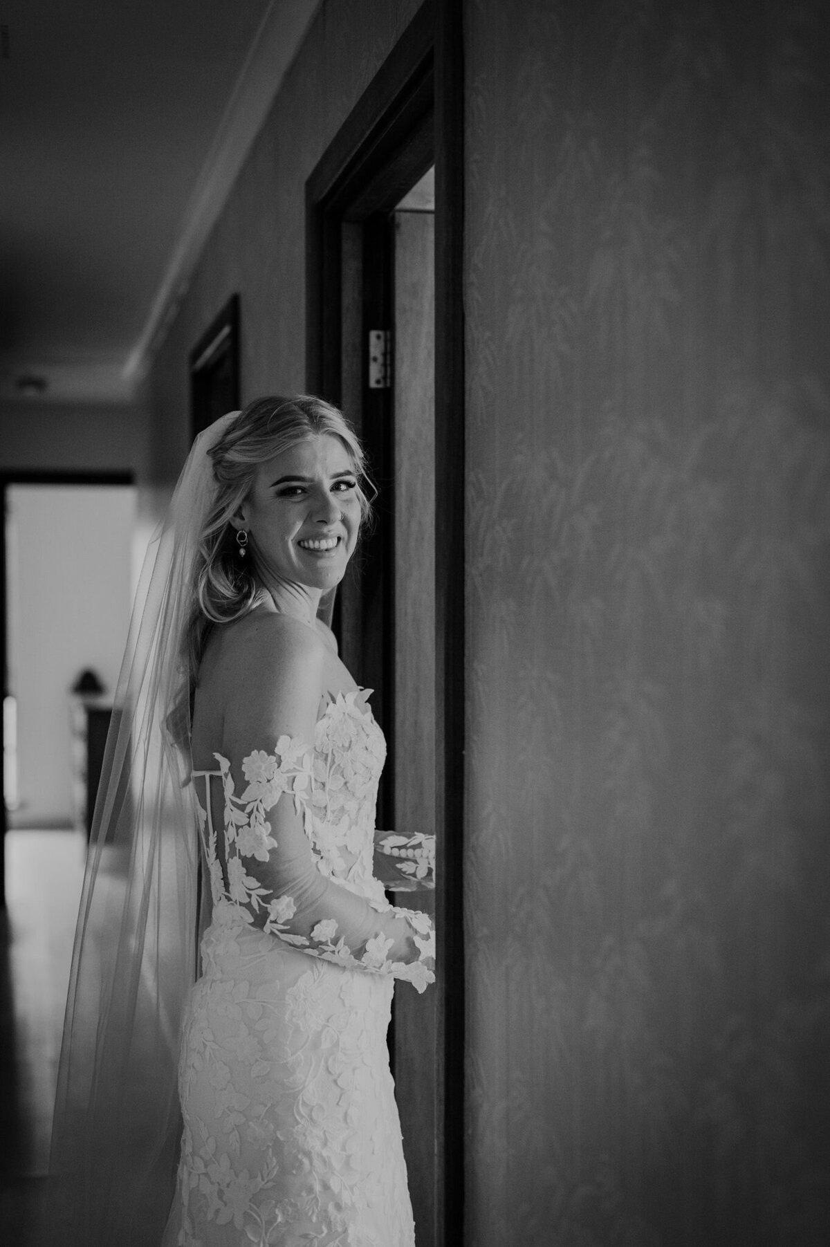 ehlanna-jake-backyard-falcon-wedding-freedom-garvey-photographer-008