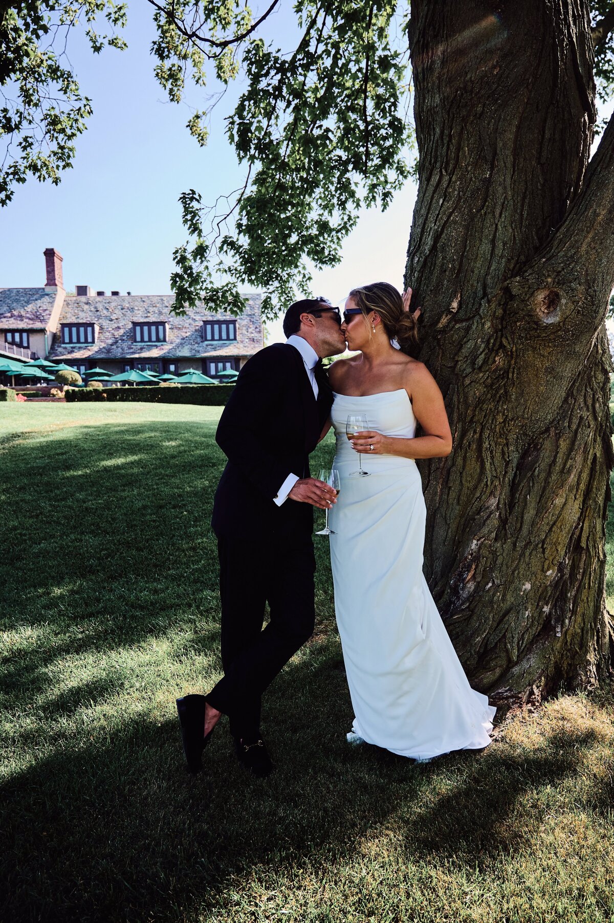 Country-Club-of-Detroit-Wedding-19
