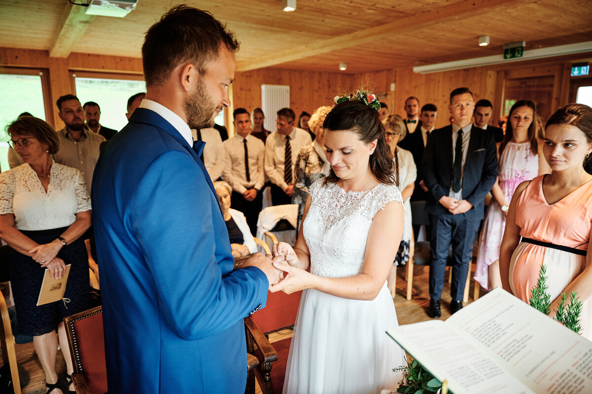 Hochzeit-Sabine-und-Dominik-Gutsalm-Harlachberg-035