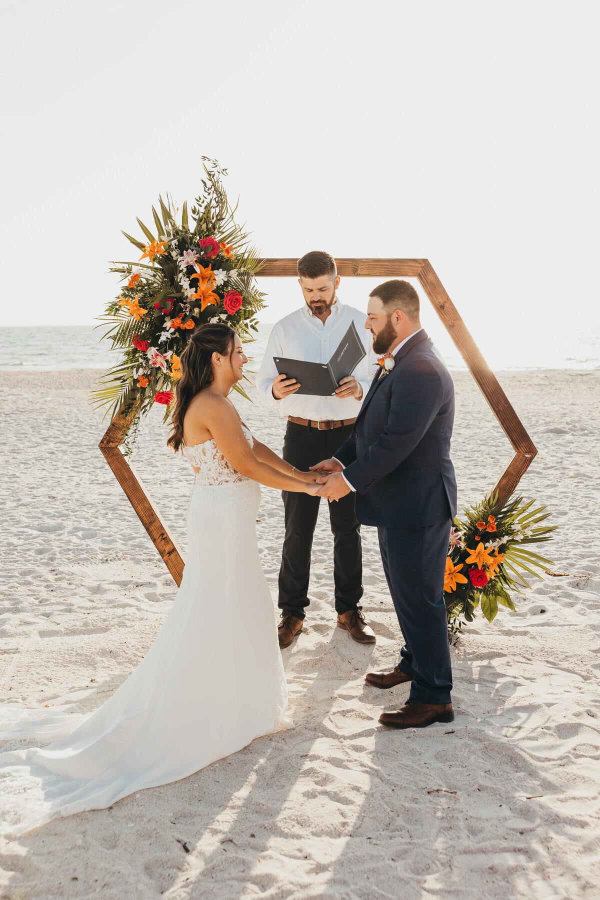 ariel-amir-photo-florida-beach-elopement-tropcial-chantilly-chic-celebrations-29
