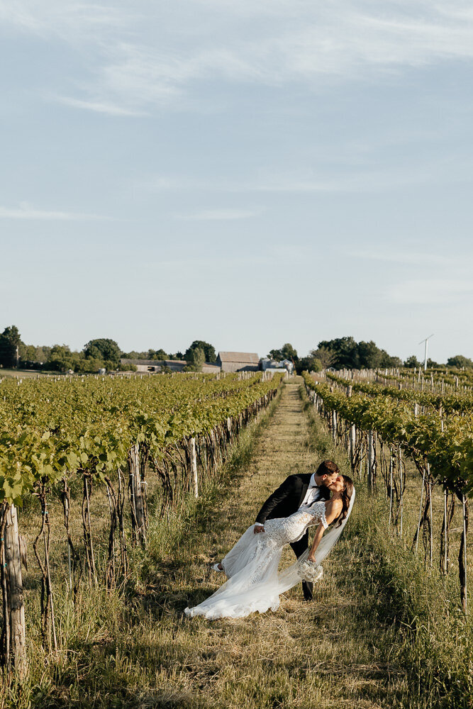 Vignoble de la Bauge Wedding - Emma Persi Photography-24