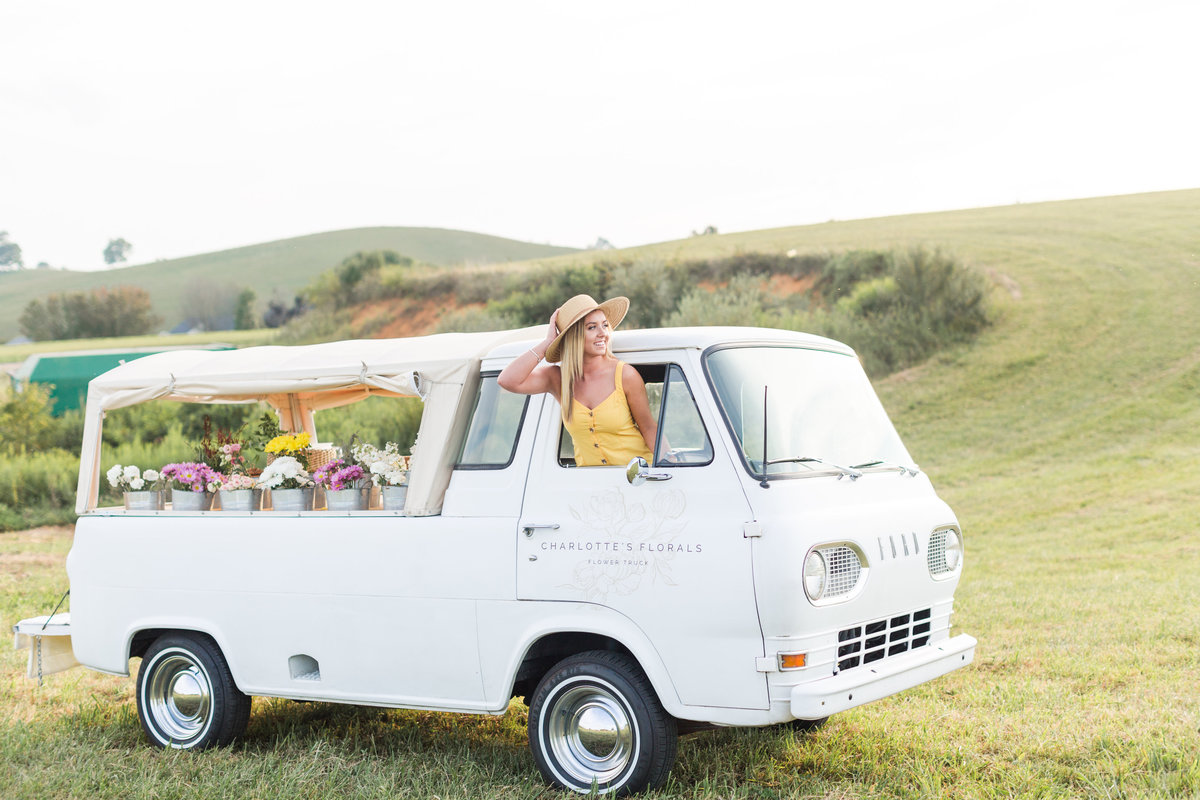 Charlottes Floral Truck Minis Chilhowie VA