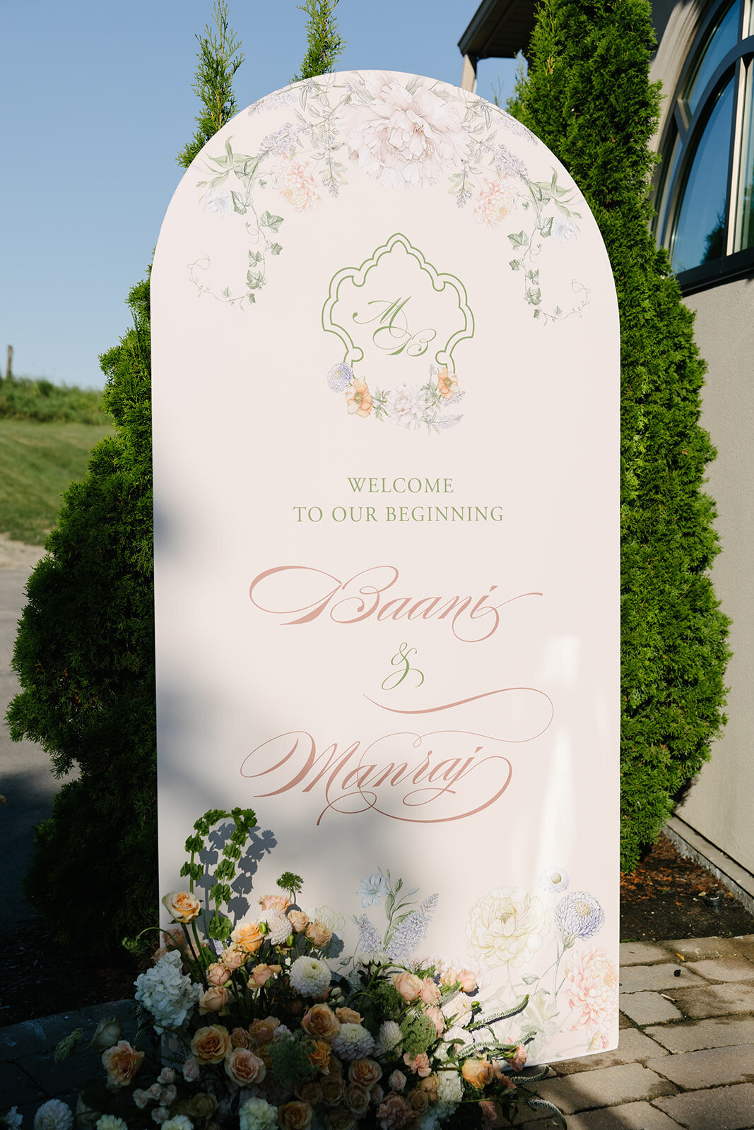 G Designers_Oversized Wedding Welcome Sign