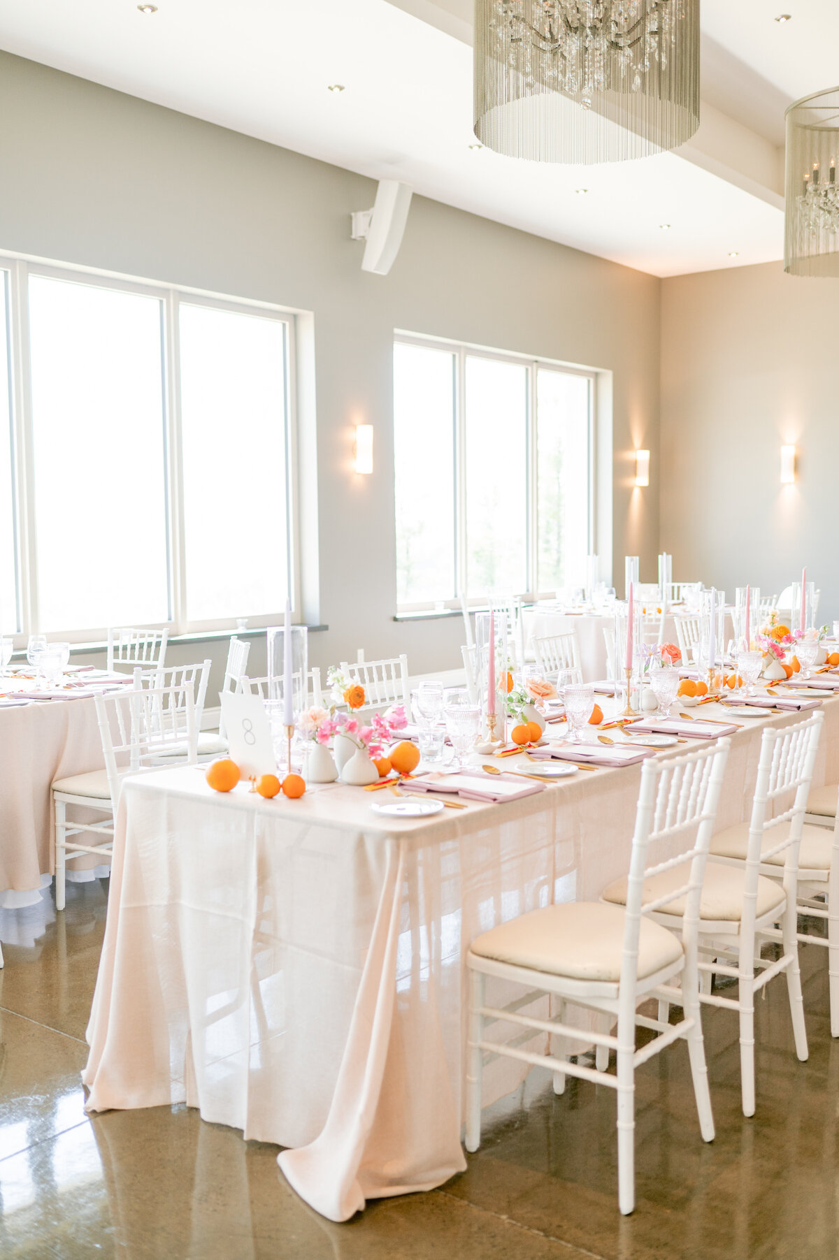Le Belvedere-Bright-Spring-Floral-Wedding-Photography-by-Emma 42