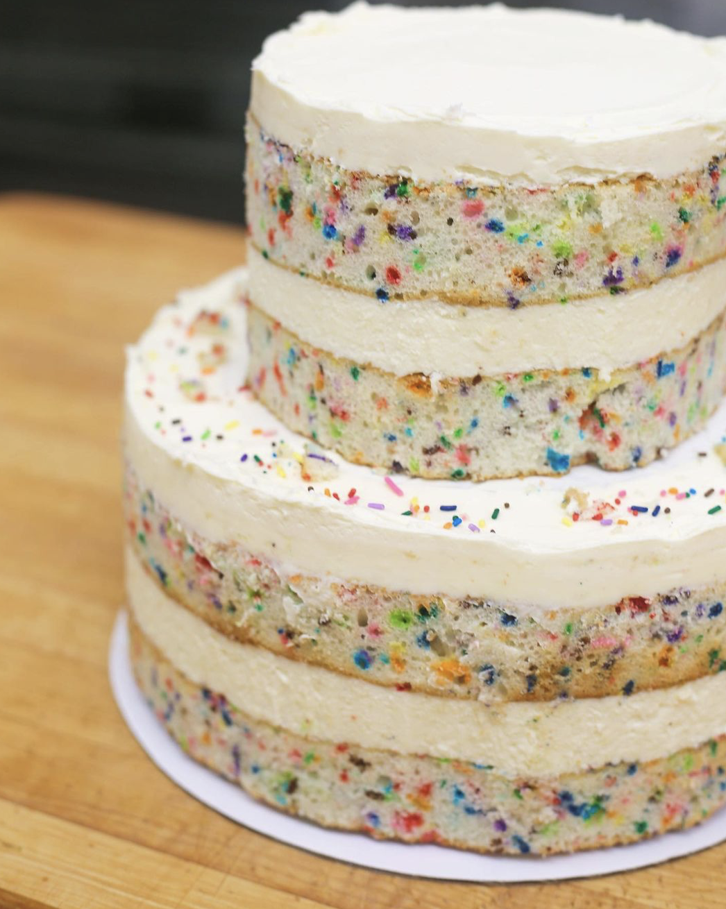 cake-tiered-custom-funfetti