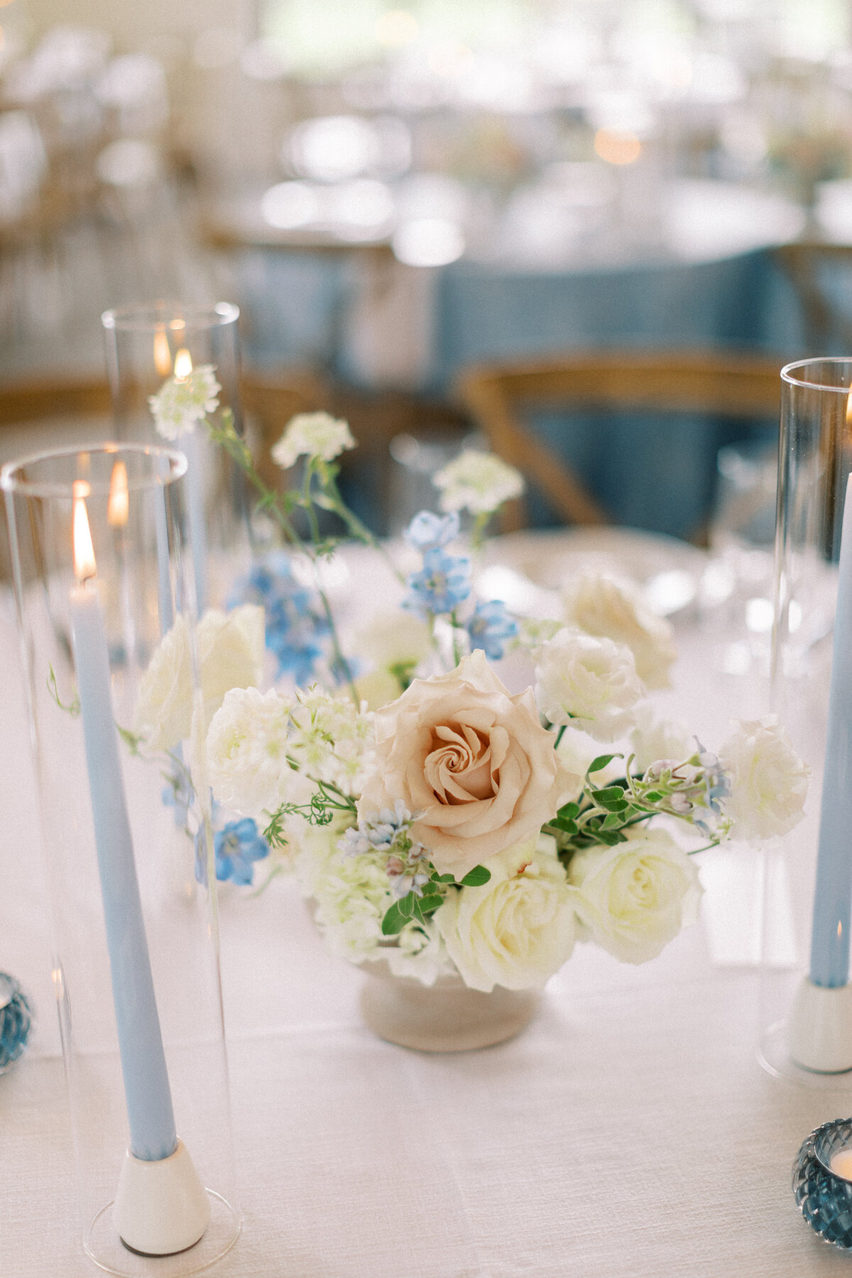 carriage house wedding flowers 13