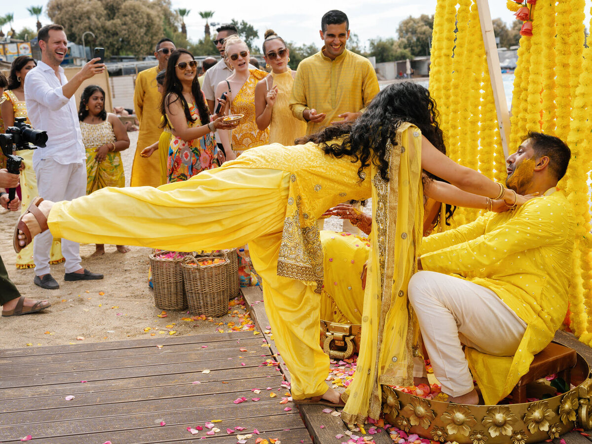 48-haldi-indian-wedding-athens