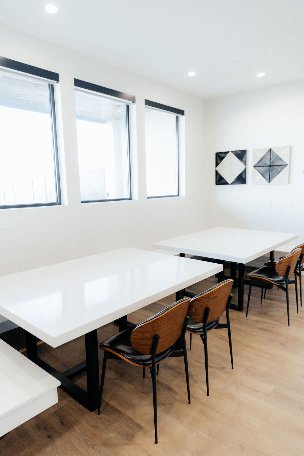 Beezah_FrankiesPlace_ALL-220