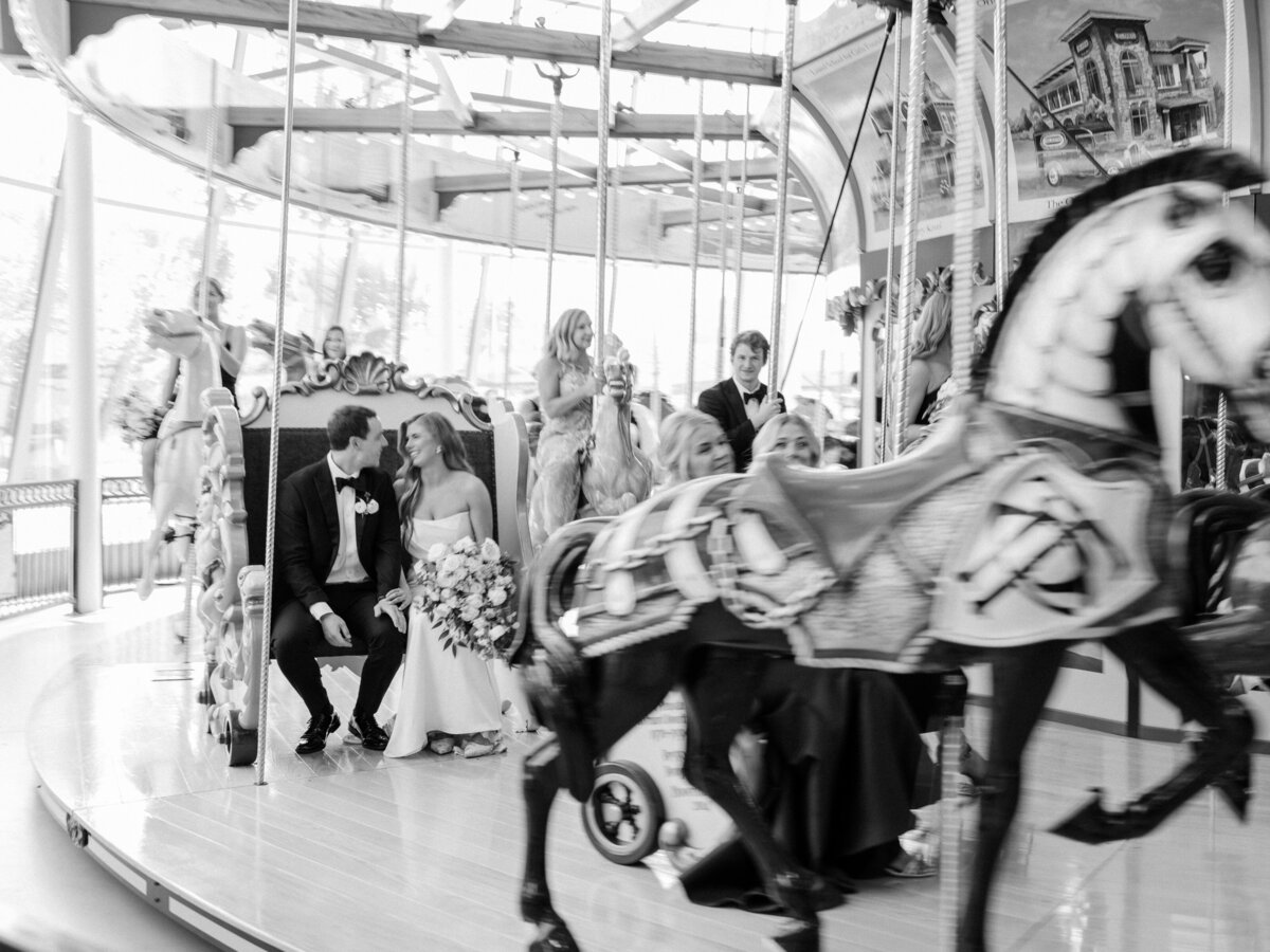 cleveland-history-center-carousel-wedding-photo
