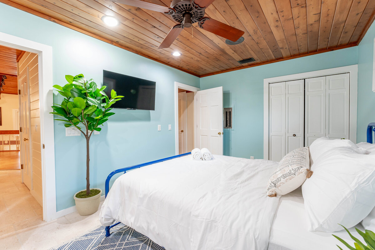 Bedroom 2 (1)