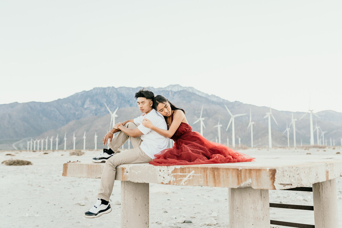 Palm-Springs_Windmills-Engagement-Session-34