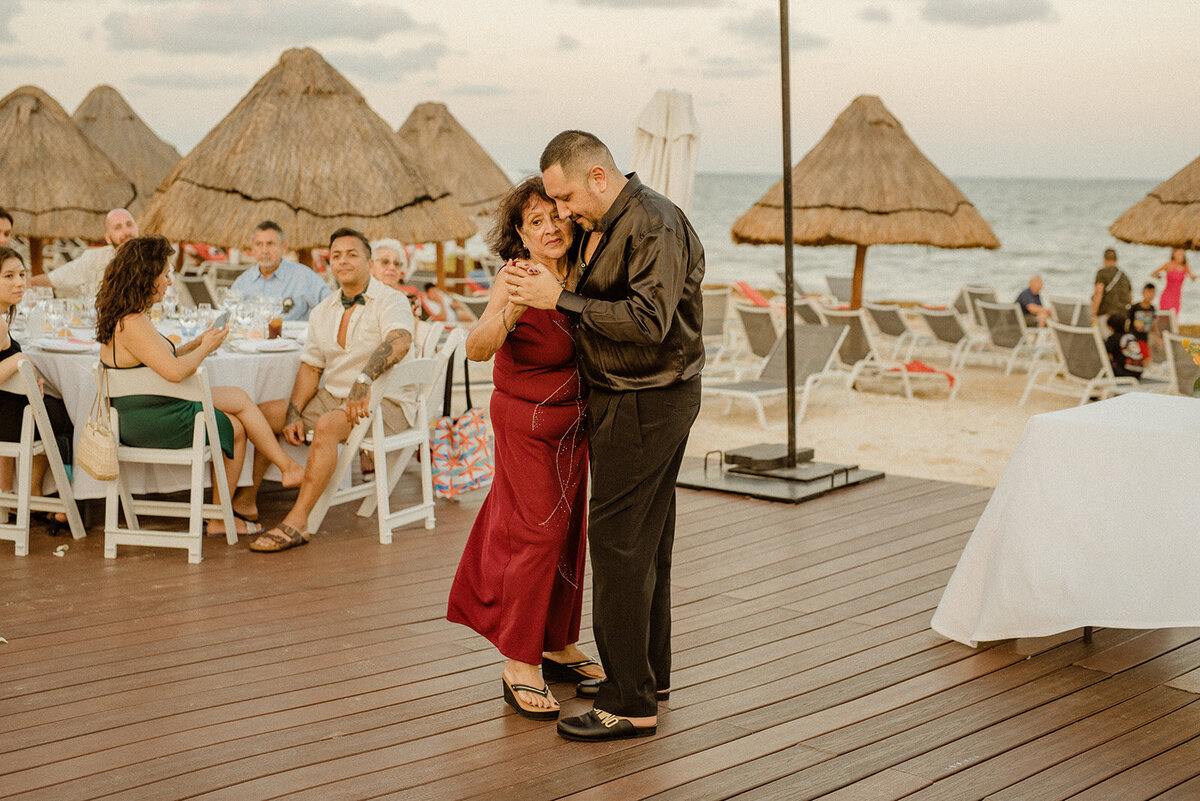 f-mexico-cancun-dreams-natura-resort-queer-lgbtq-wedding-details-cocktail-reception-by-the-beach-40