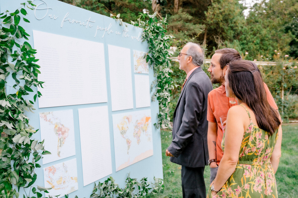 travel-theme-wedding-seating-chart-wadsowrth
