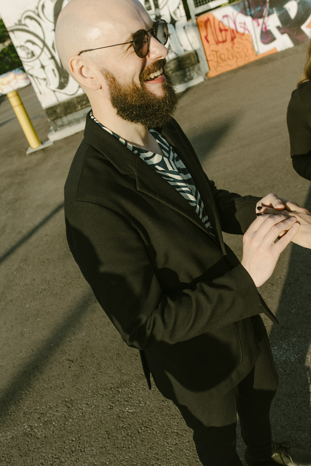 toronto-city-elopement-kensington-market-freespirited-romantic-fun-authentic-wedding-photography-2605