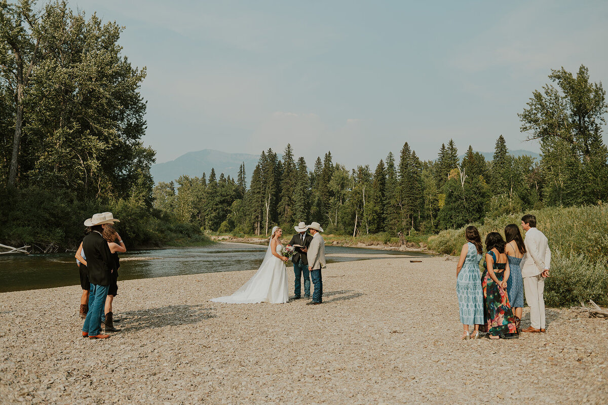 presley-gray-luxury-western-montana-wedding-6877