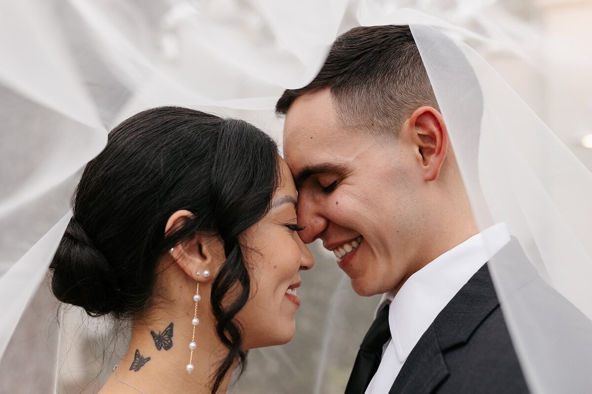 bride and groom embracing at gainesville fl wedding
