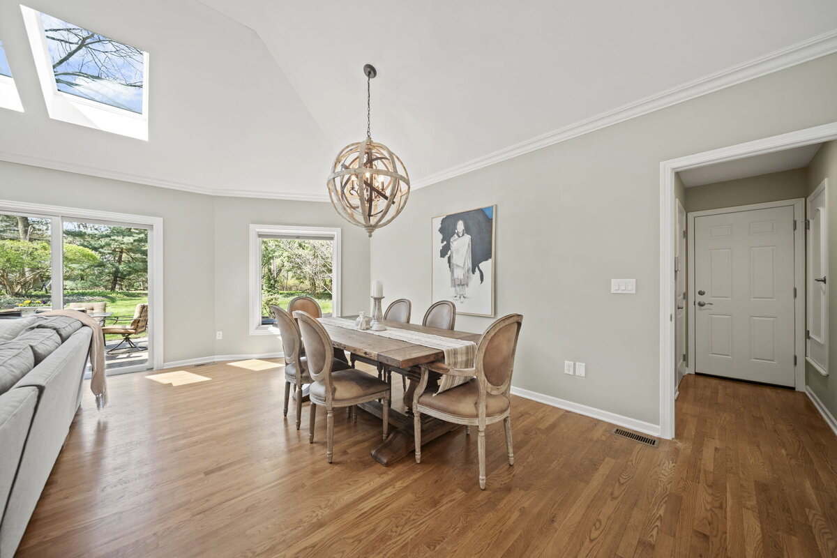 25-web-or-mls-A7402321
