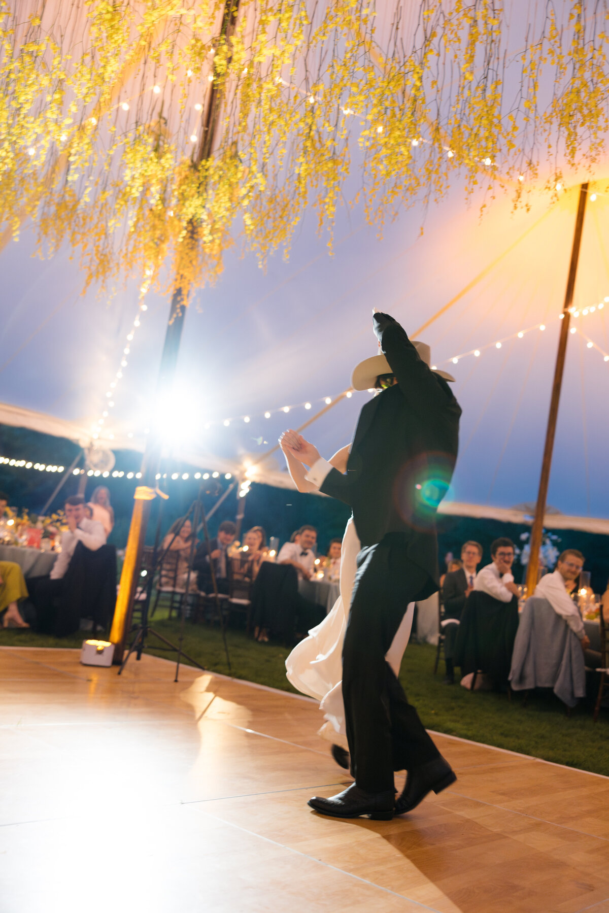 Lake-Minnetonka-wedding-Will-DeGraw-Clever-Disarray-99