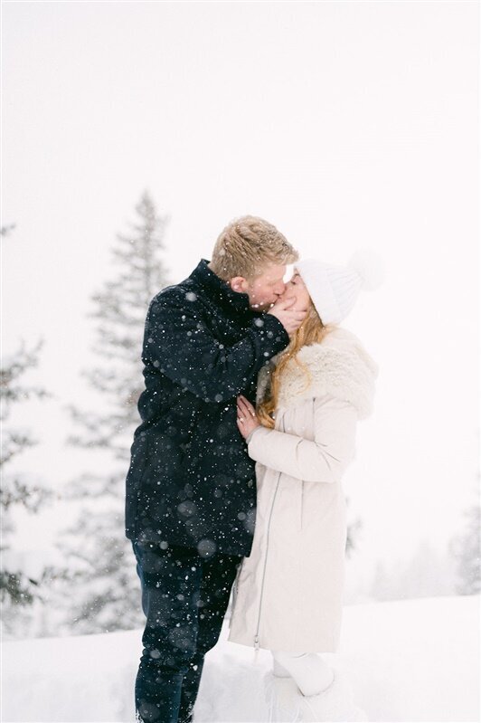 Aspen-winter-proposal-Brittany-Jason-shoot-by-Jacie-Marguerite--249-42