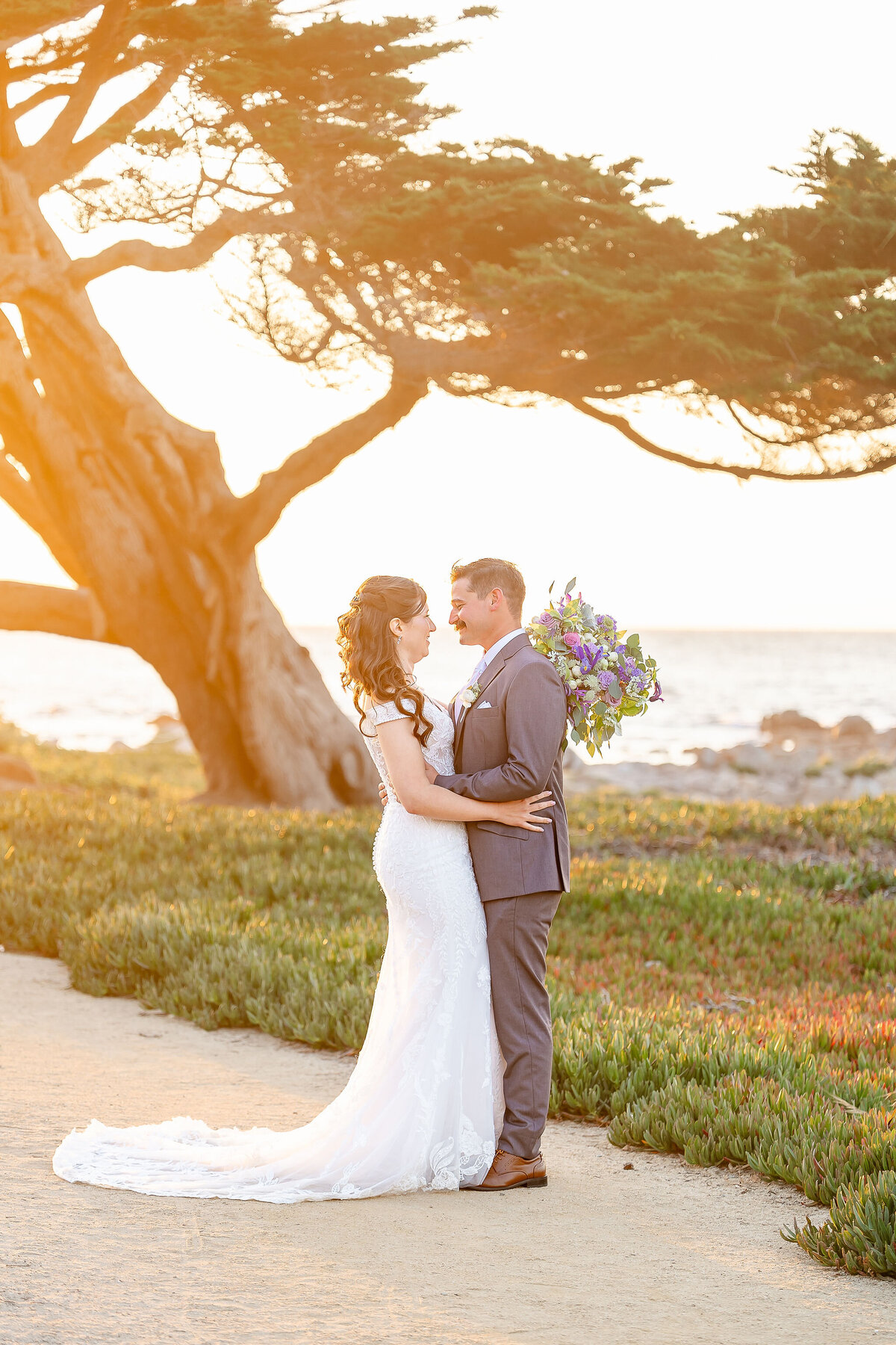 Couples beautiful moment by the beach side