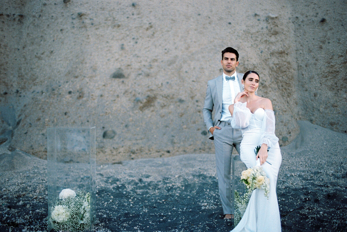 brideandgroomataltarsantorini35mmfilm