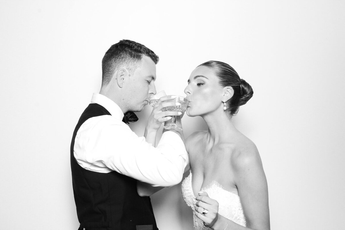 Wedding-Photo-Booth-Rental-Opal-Sands-Resort-Clearwater-Beach-Florida-Cover-2-1