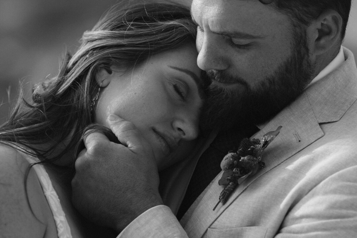 the_chaffins_international_destination_wedding_elopement_photography_photographers_sammie_chaffin_micah_editorial_adventure_engagement_photos39