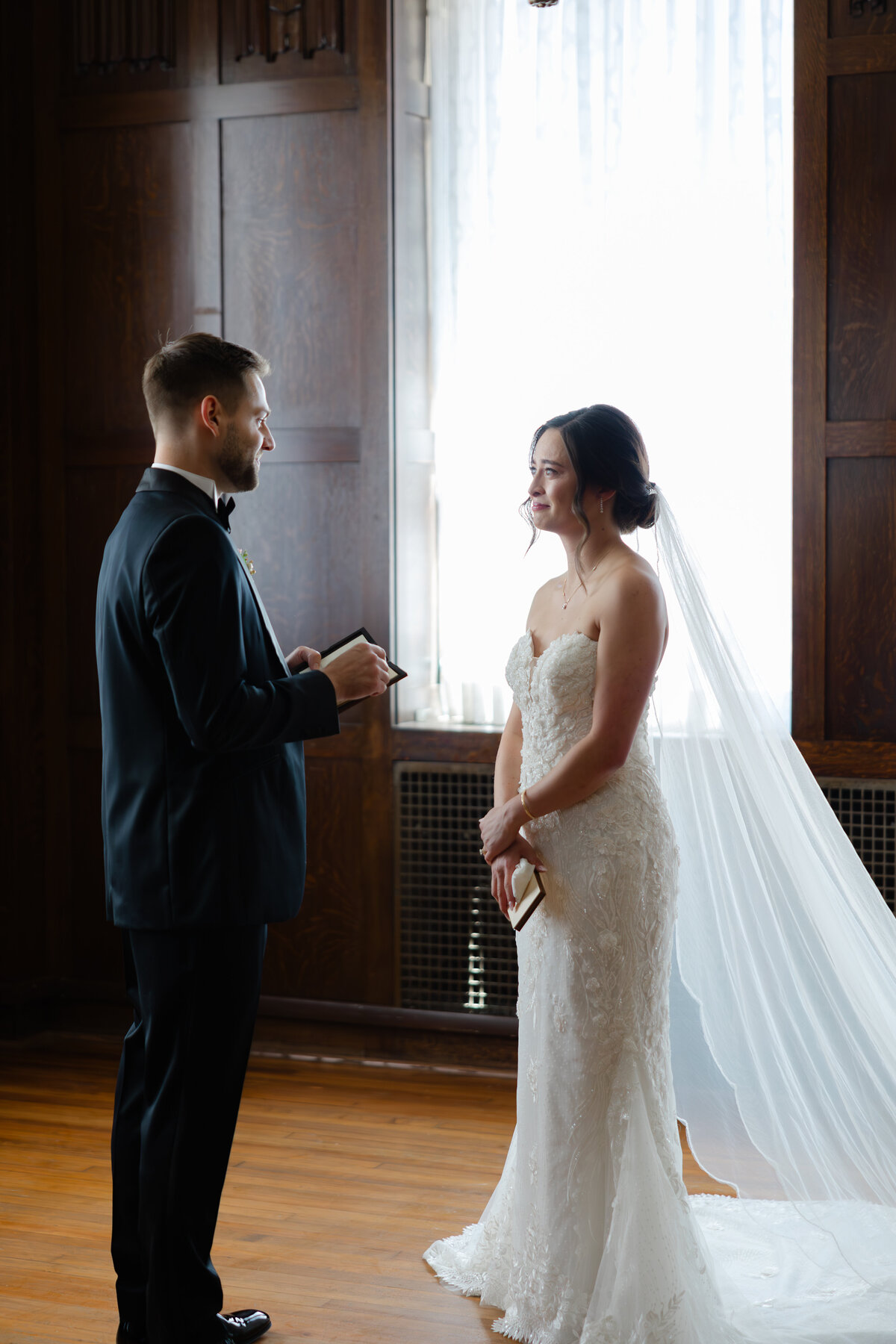 luxury hotel kansas city wedding -20