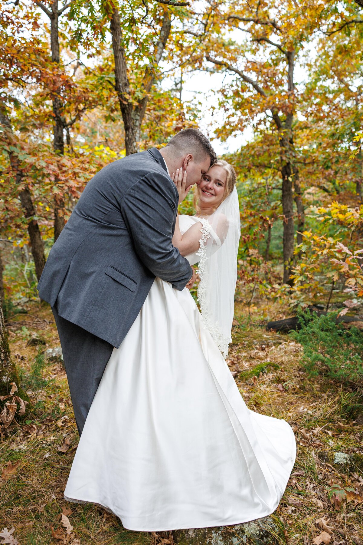 25-RaeganLiam-Wedding-Photographer-St-Cloud-Brainerd-MN-MindiJenningsPhotography