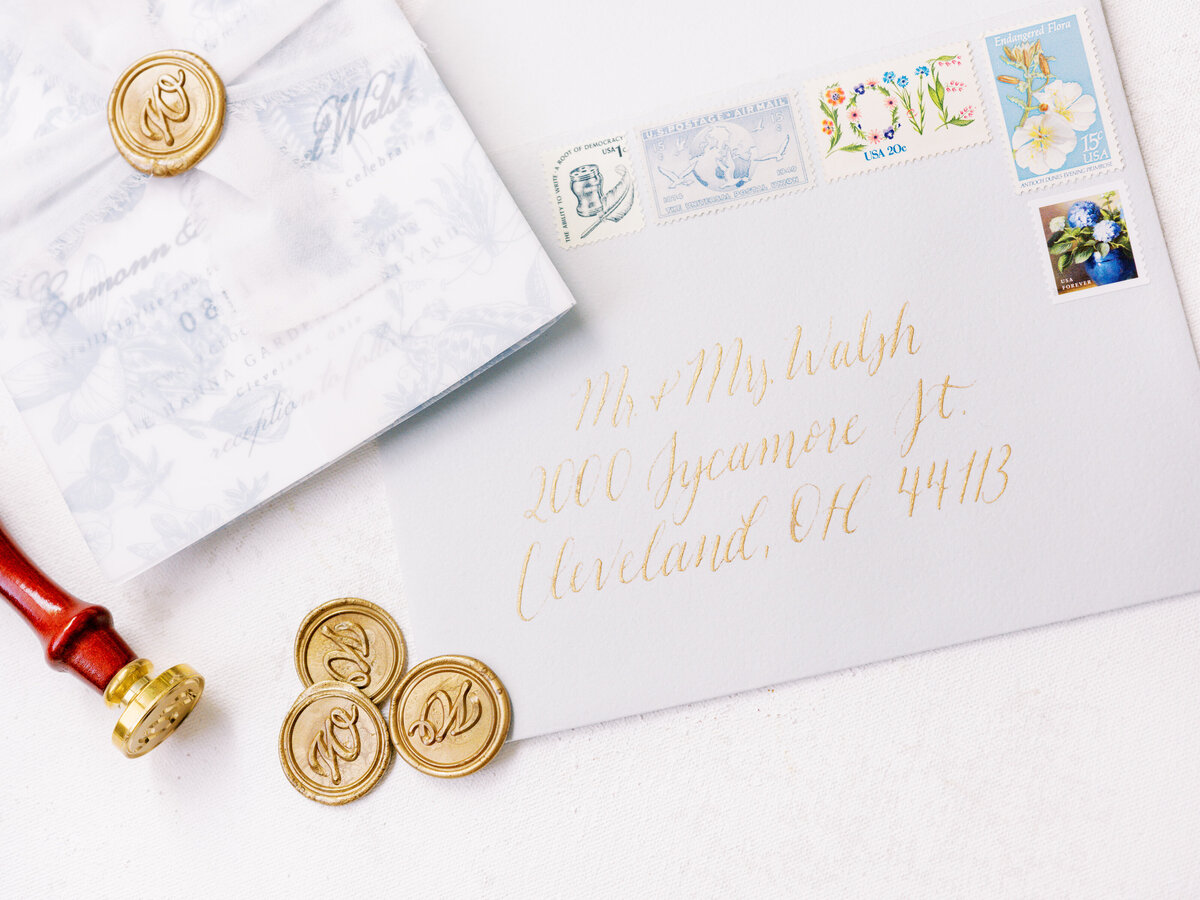 wedding-invitations-envelope