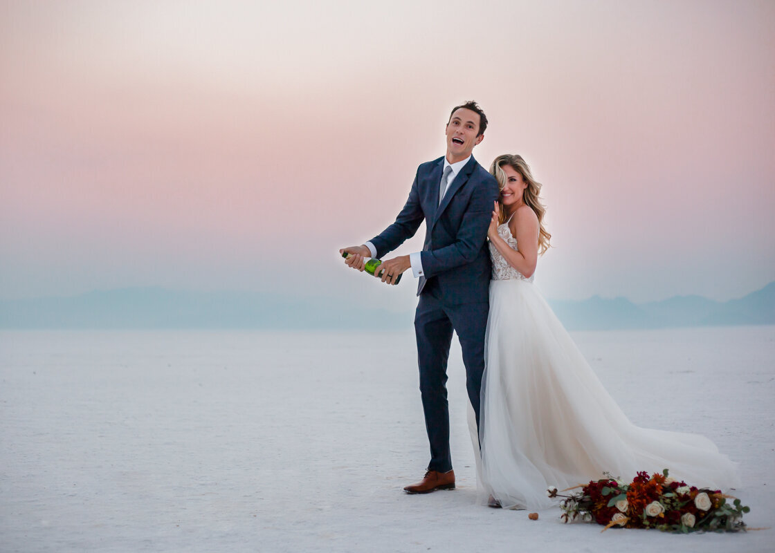 180830_Jenn&BenBridals_BonnevilleSaltFlatsUtah_AnjaJensenPhotography_001-142