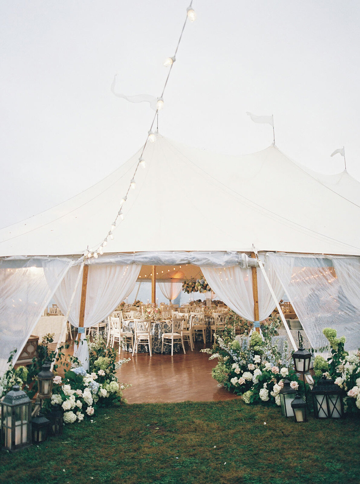 Kate_Murtaugh_Events_Cape_Cod_tented_wedding