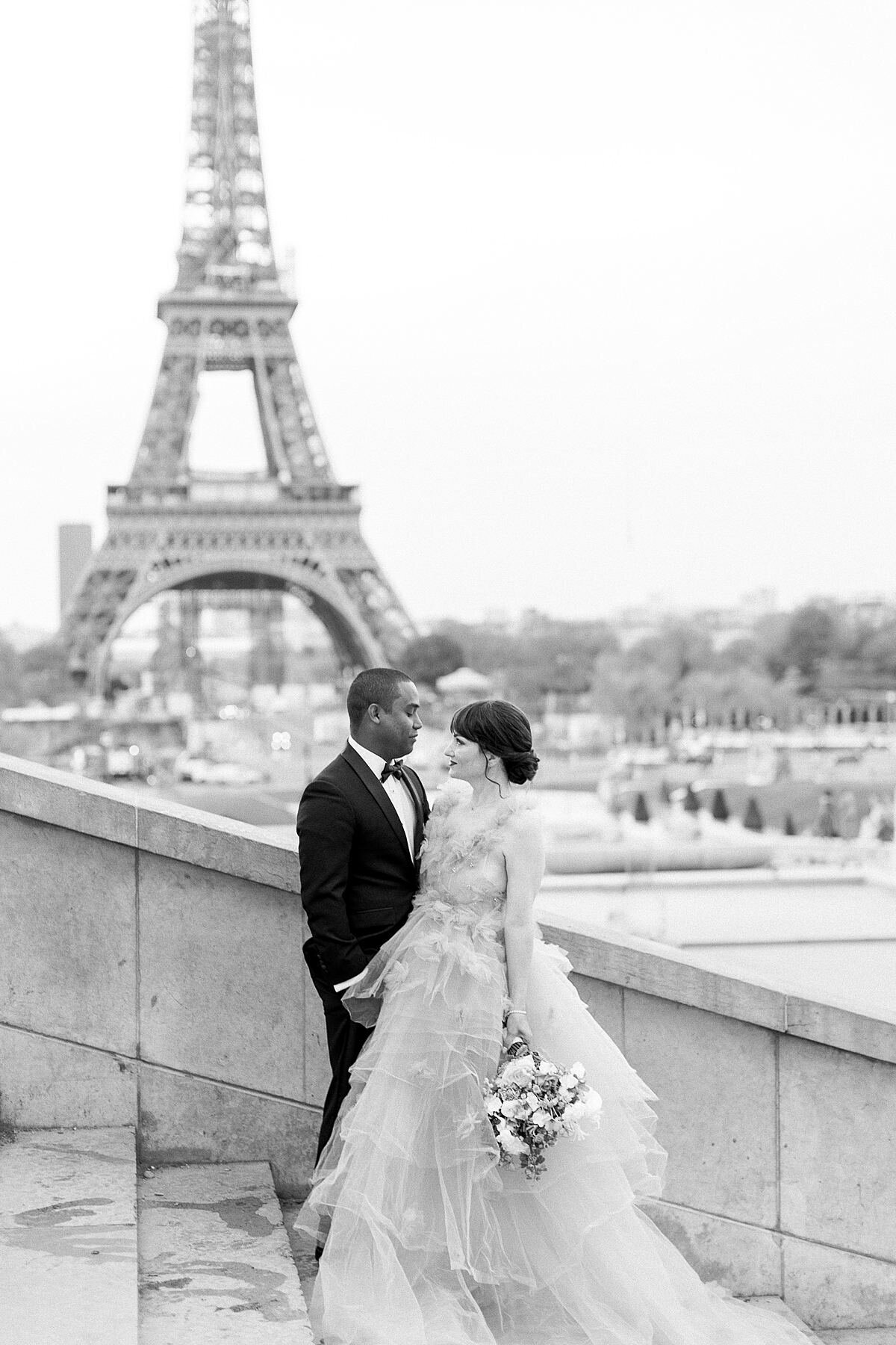 Anna-Wright-Photography-Paris-Elopement-In-Spring_0143