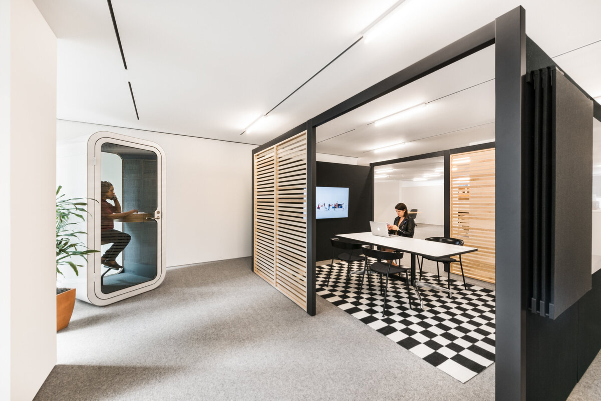 Washington-DC-Architectural-Photographer_Erin-Kelleher-Photography_Fox-Architects_Herman-Miller_DC-Showroom_08