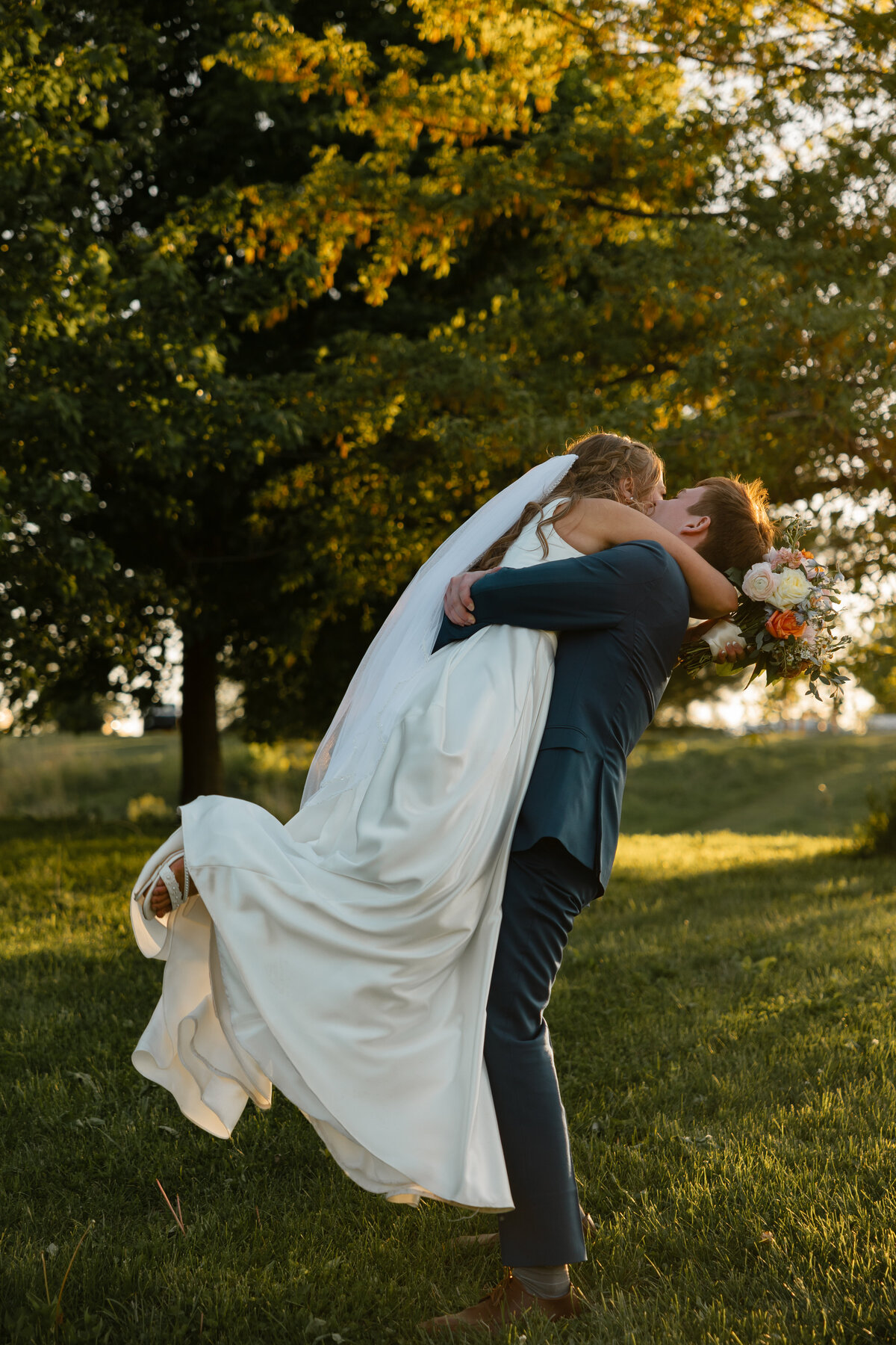 Sydney and Brant's Rustic Midwest Wedding Photography-613