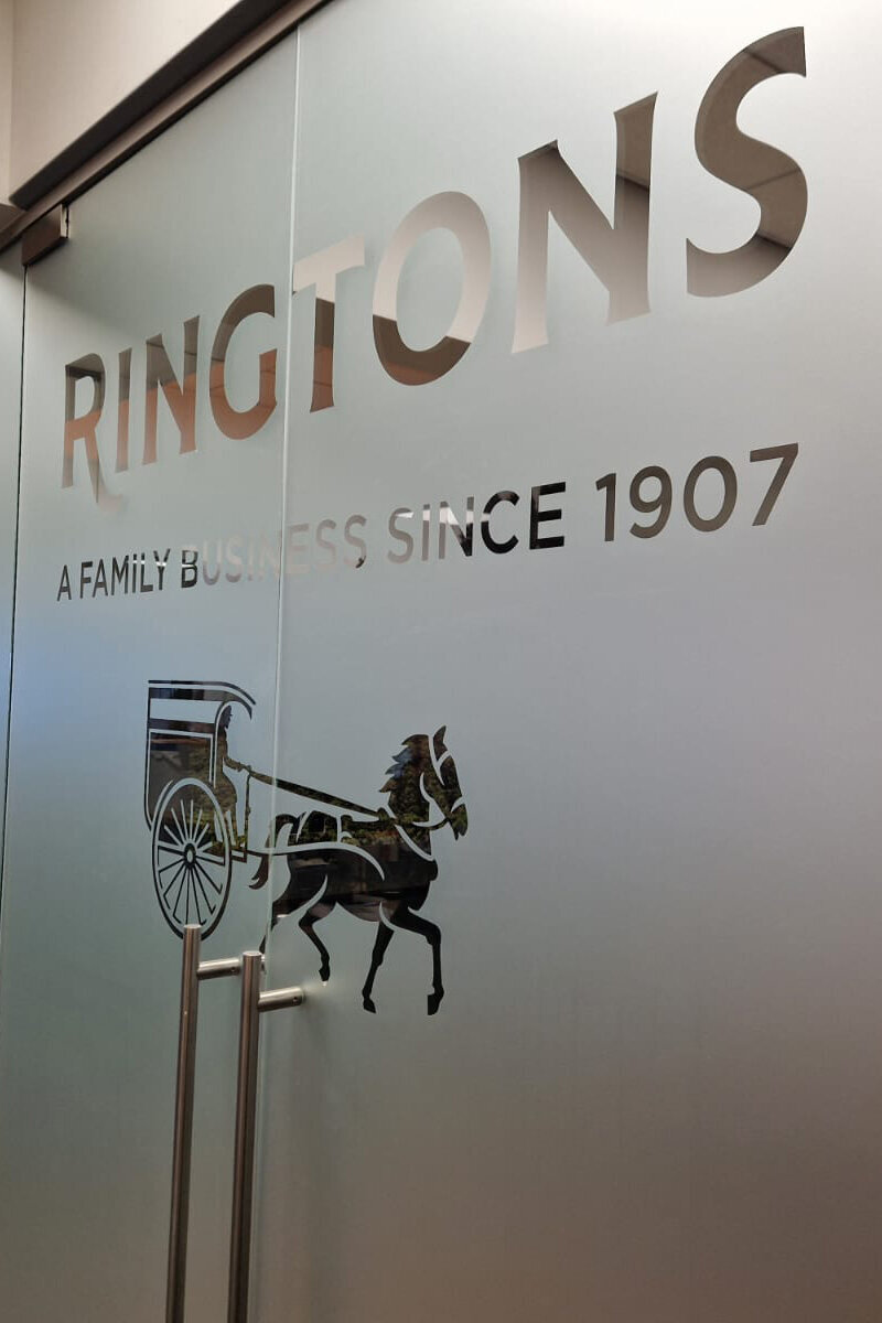 ellis-signs-cut-out-vinyl-frosting-newcastle-gateshead-north-east