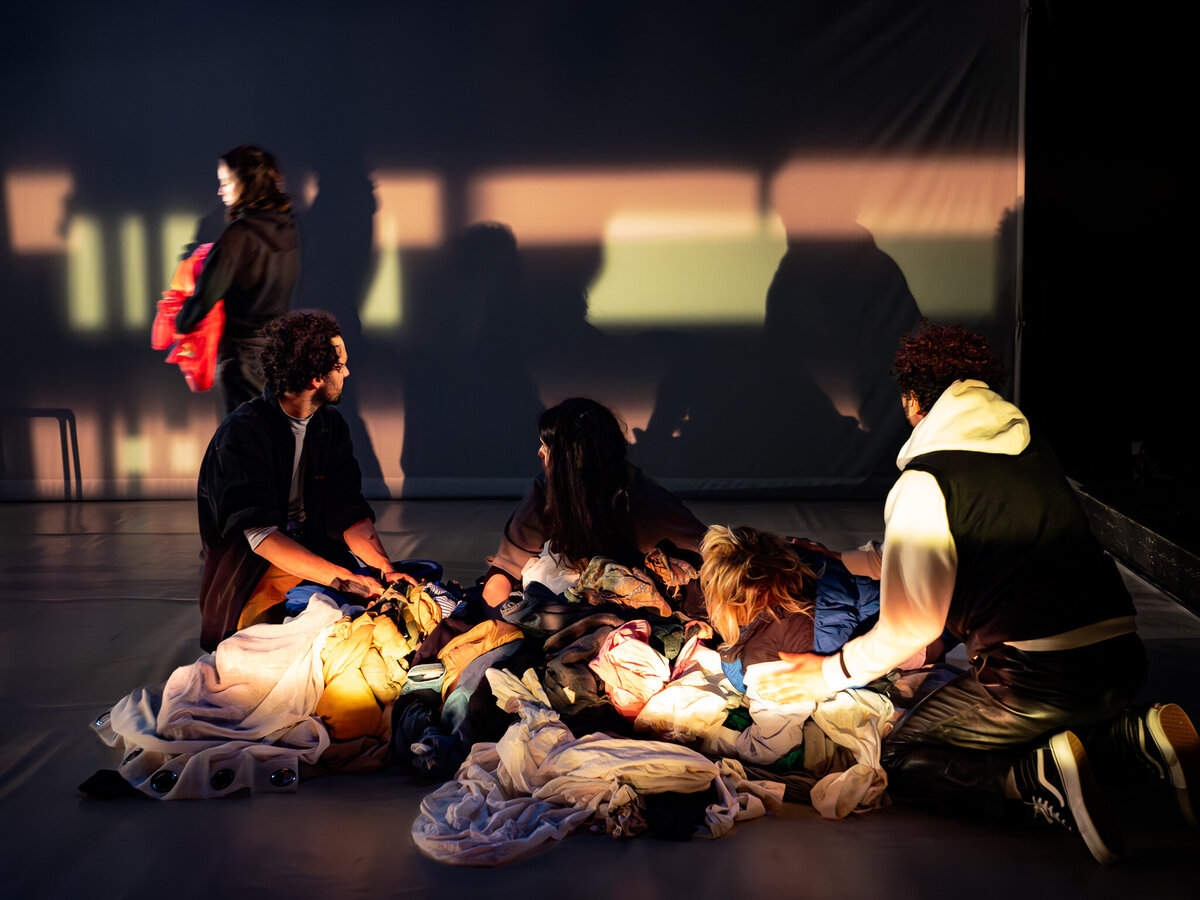 NOUS NOUS REPOSERONS Cie Les Filles de Mai_2190047-Enhanced-NR