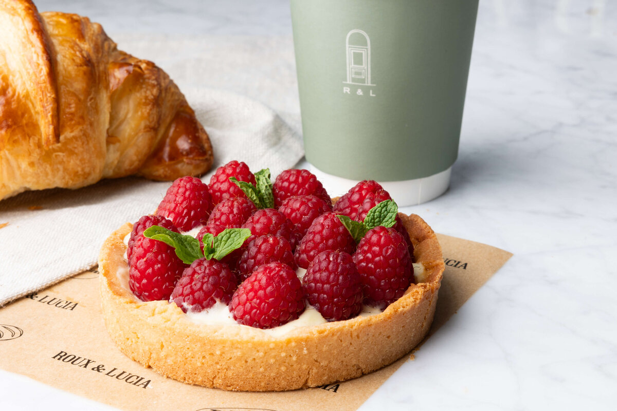 crisp-photo-of-fruit-tart-bakery-by-southern-idaho-commercial-brand-photographer-erin-moore