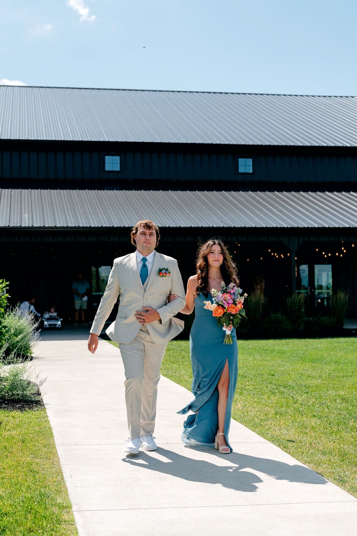 bridesmaid-groomsman-walking-aisle