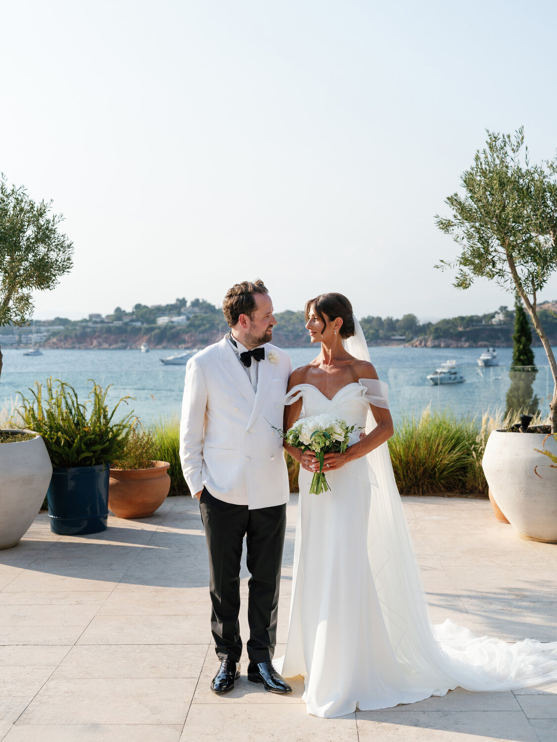 Black-Tie-Wedding-at-Four-Seasons-and-Vouliagmeni-Lake-058