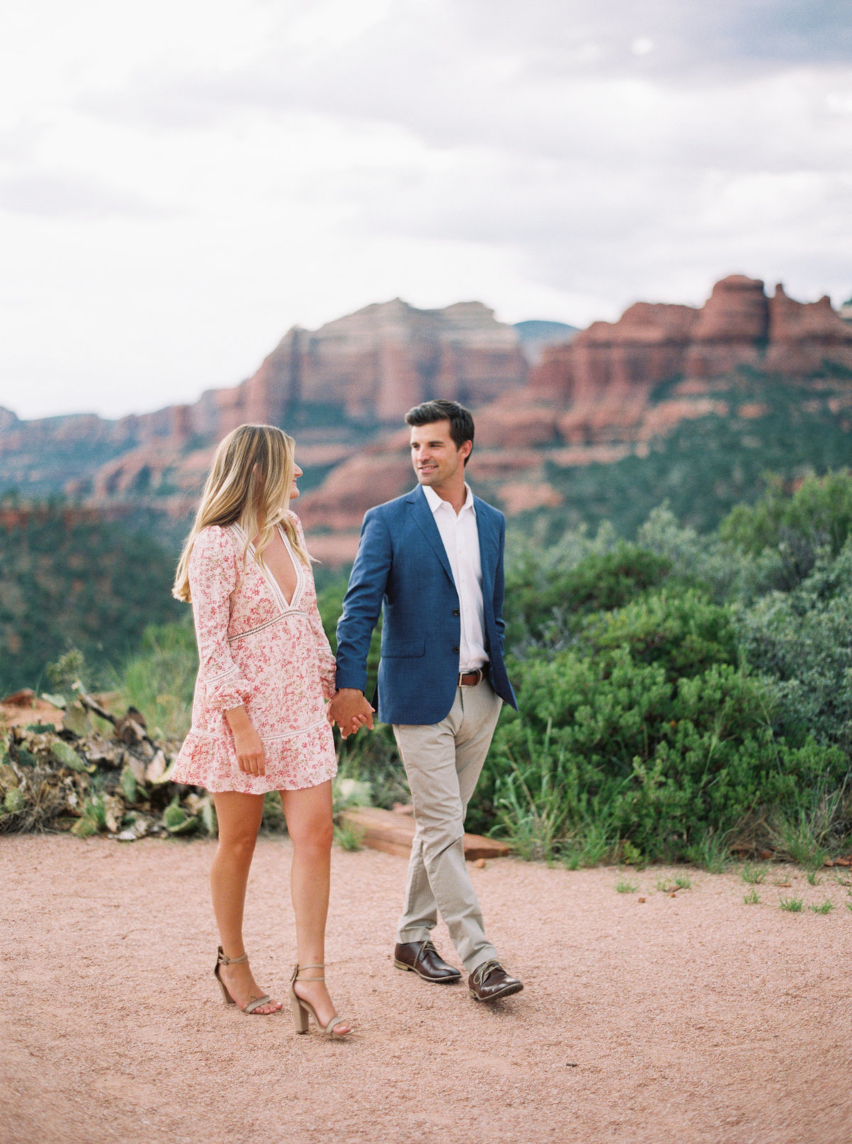 Kristen & Derek | Engagement Session | Sedona, Arizona | Mary Claire Photography | Arizona & Destination Fine Art Wedding Photographer