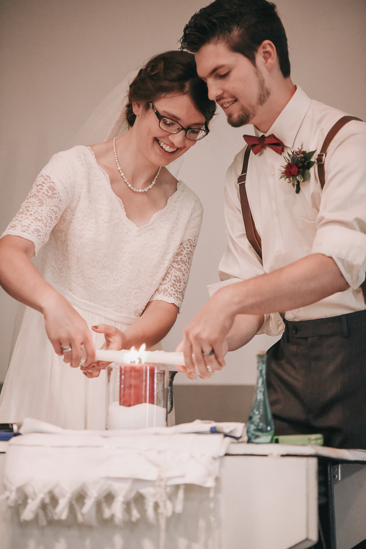 wedding ceremony | Iowa wedding photographer | Iowa Photographer | Playlife | Cedar Rapids | Iowa City | Kalona | Alaynna Ann Schwartz-93