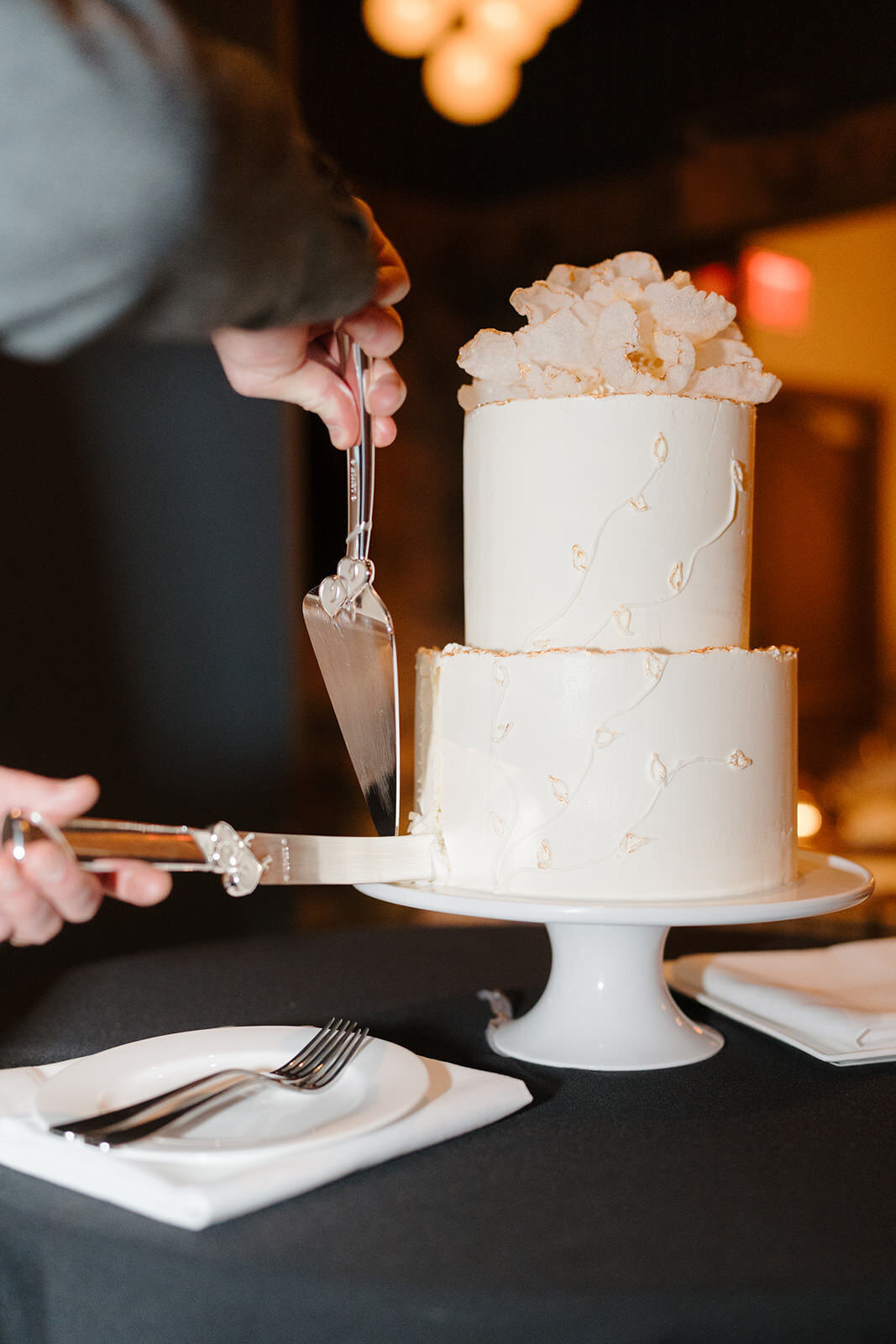 Intimate wedding reception dinner at Burbon stakehouse, JW Essex house marriot, NYC | Oduma photography-9