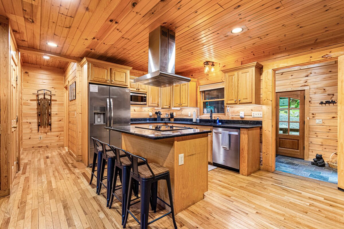 Main Level Kitchen (2)