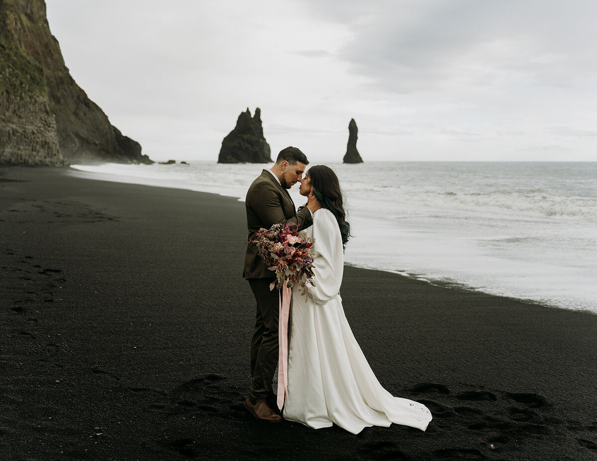 iceland-elopement-photographer30