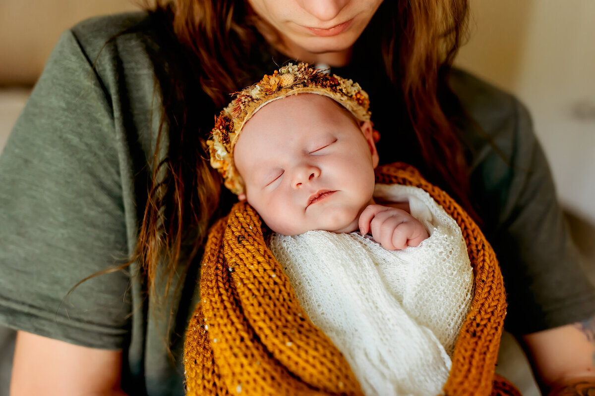 Lifestyle newborn session | Joshua, TX Newborn Photographer