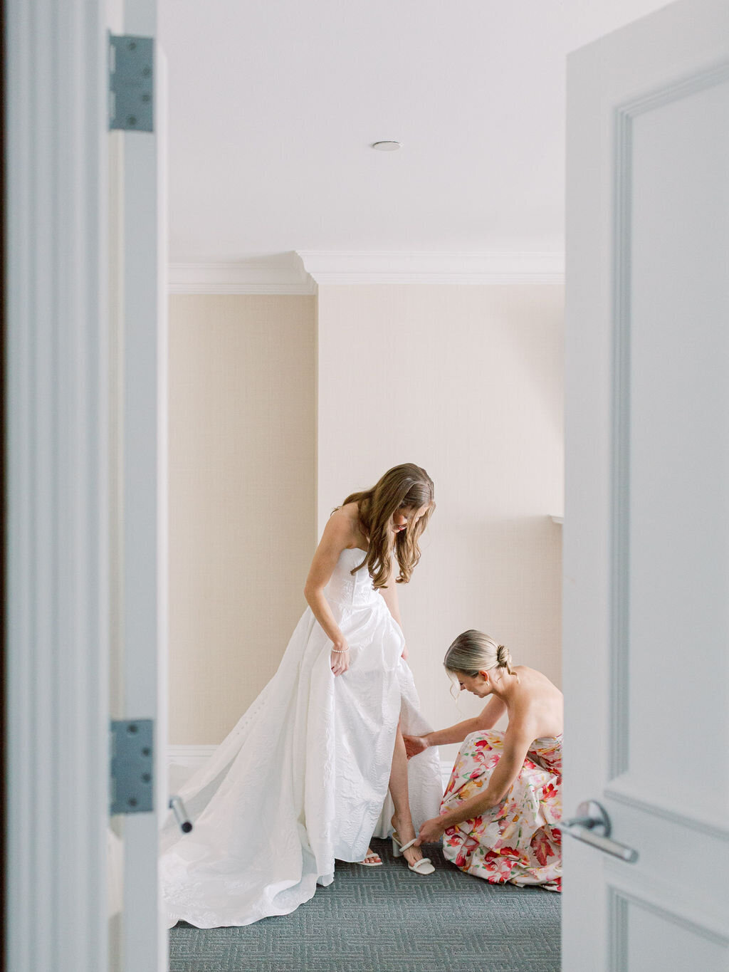 MLP-Brittney-Jeff-DAR-Washington-DC-Wedding-Sneaks-6