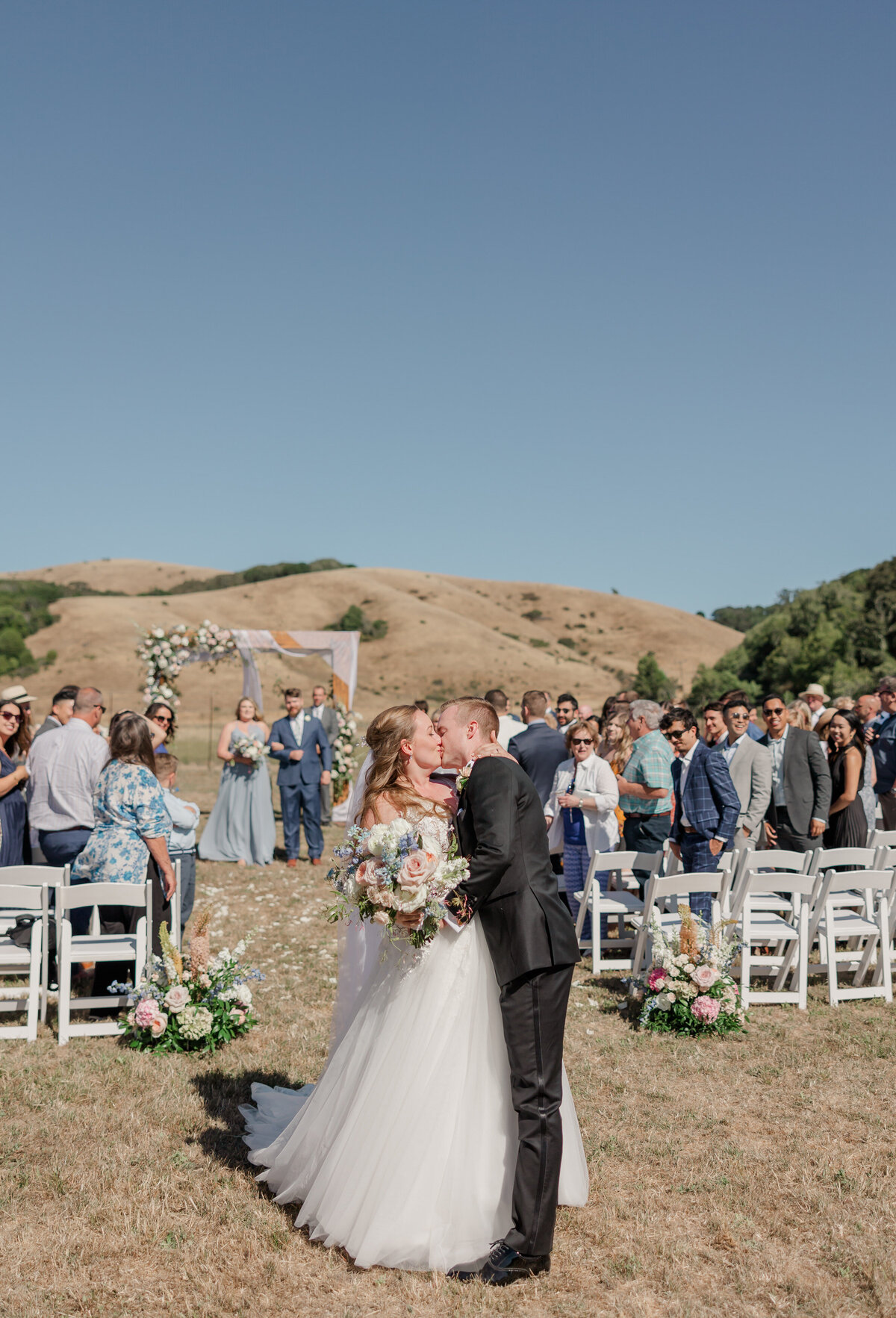 tent-wedding-in-petaluma-california-15